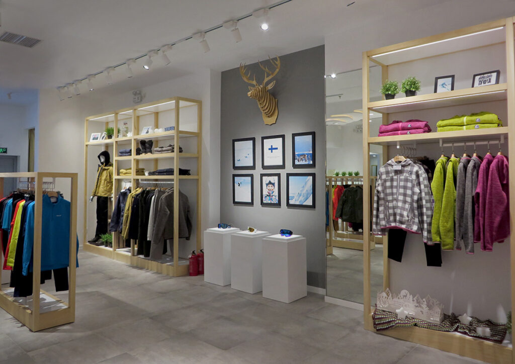 store-identity-design-halti-jinyuan-mall-beijing-2015