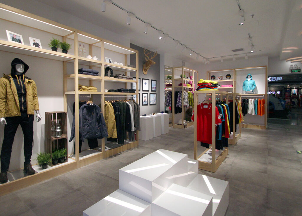 store-identity-design-halti-jinyuan-mall-beijing-2015
