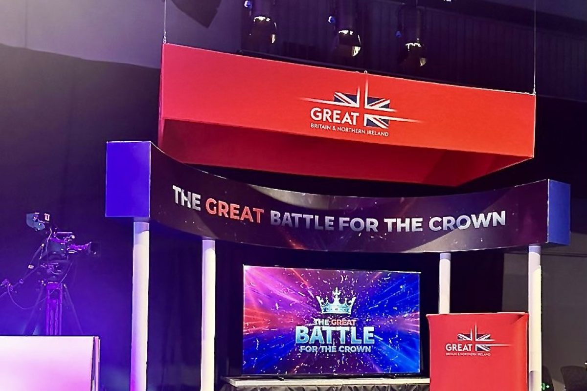 The-Great-Battle-for-the-Crown-TV-show-stage-design