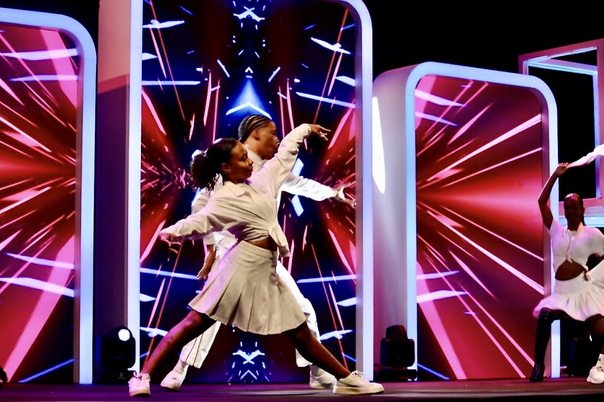 The Great Battle for the Crown - stage design for TV productions in remote locations