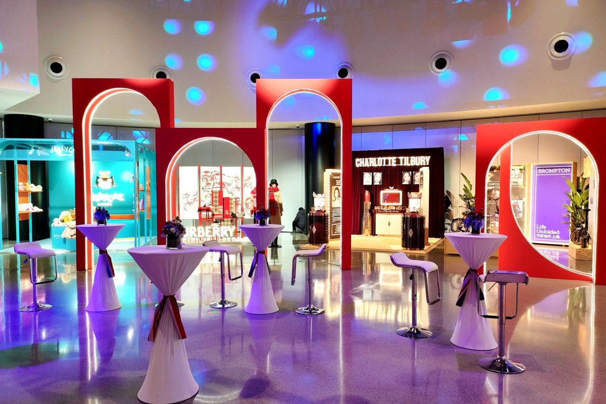 Four big brand showcases displayed their products in custom pop-up store designs;
Image Source: 5 Star Plus Retail Design