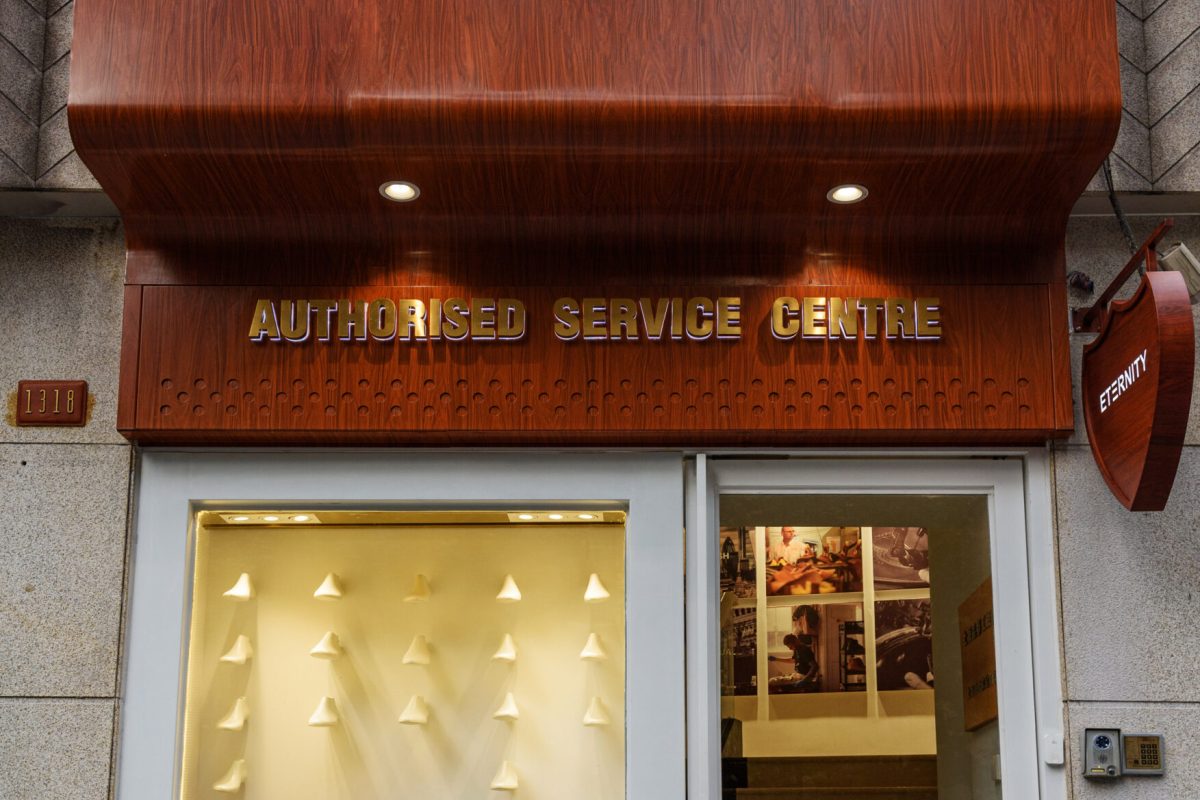 service-centre-store-design-trickers-shanghai-2021